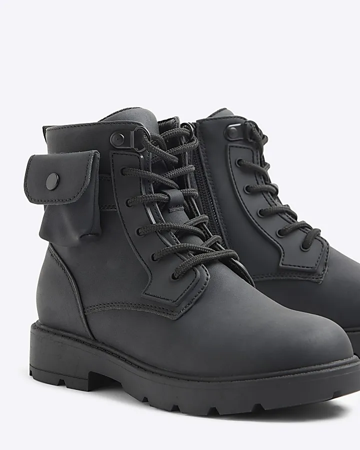 Boys black pocket boots