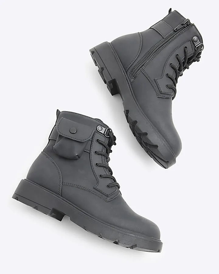 Boys black pocket boots