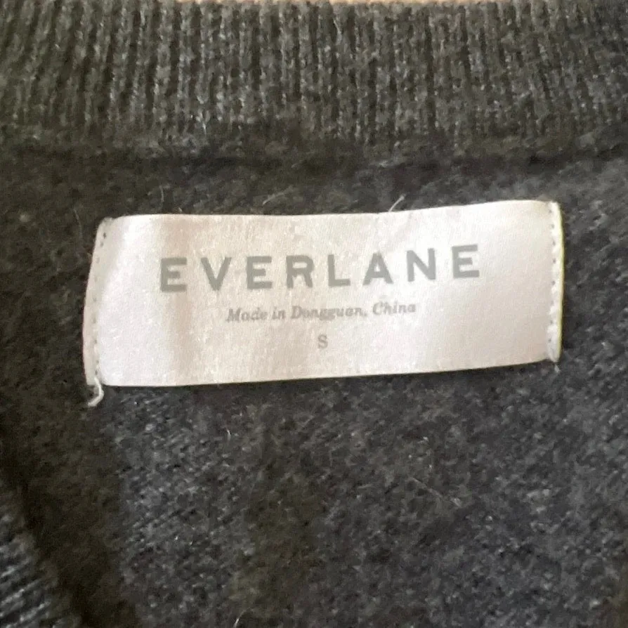 Everlane Men's Gray Cashmere Knit V-neck Long Sleeve Pullover Sweater Top Size S