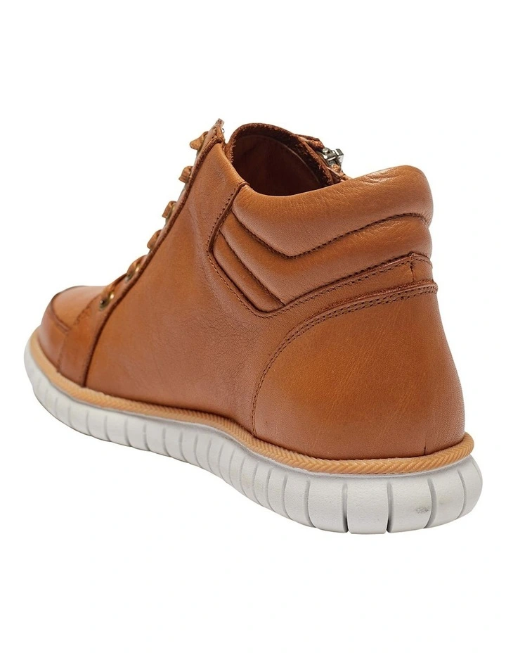 Fable Tan Glove Boots