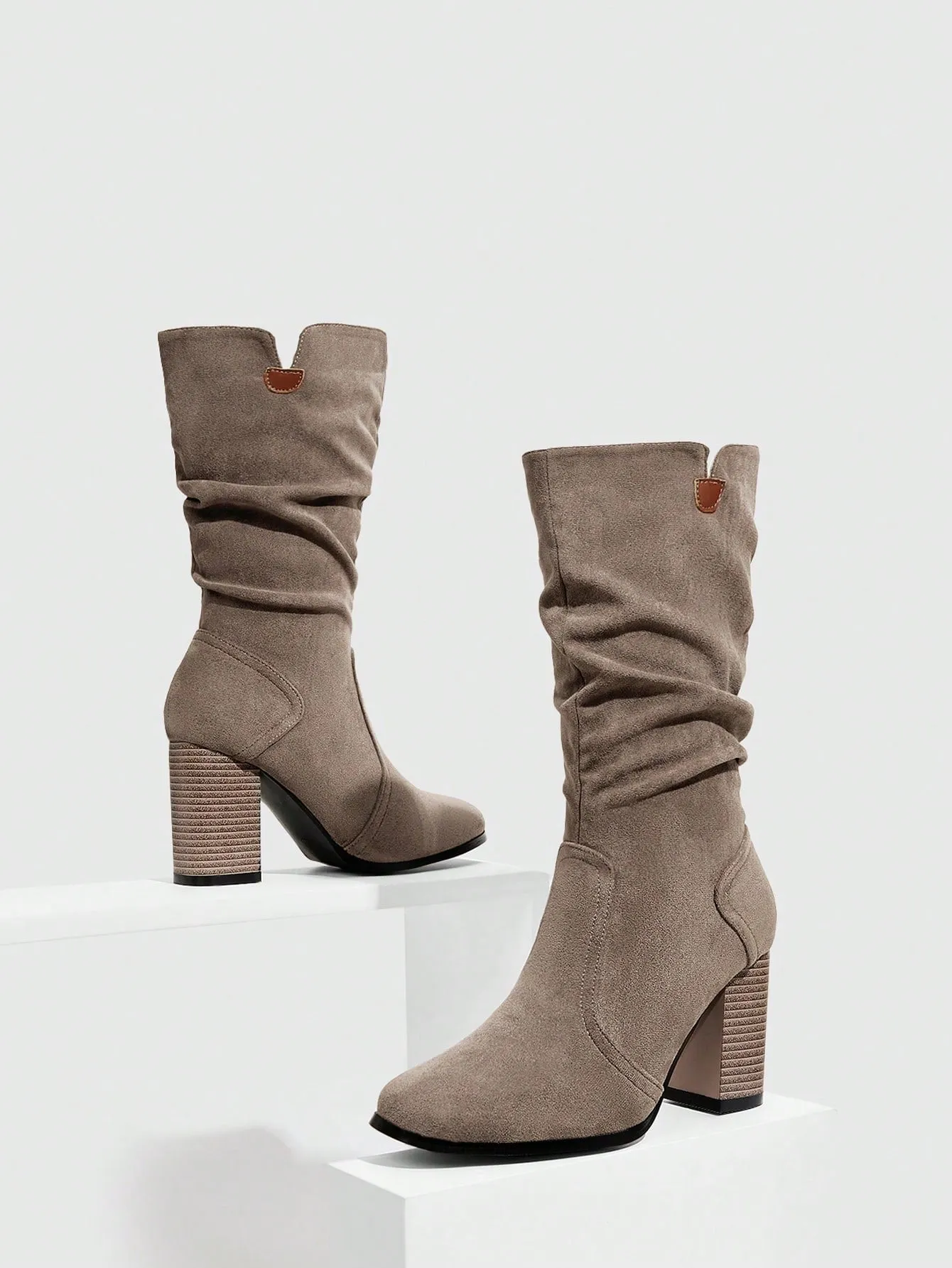 Ladies' Fashionable And Elegant Brown Simple Pleated Design Fashion Boots