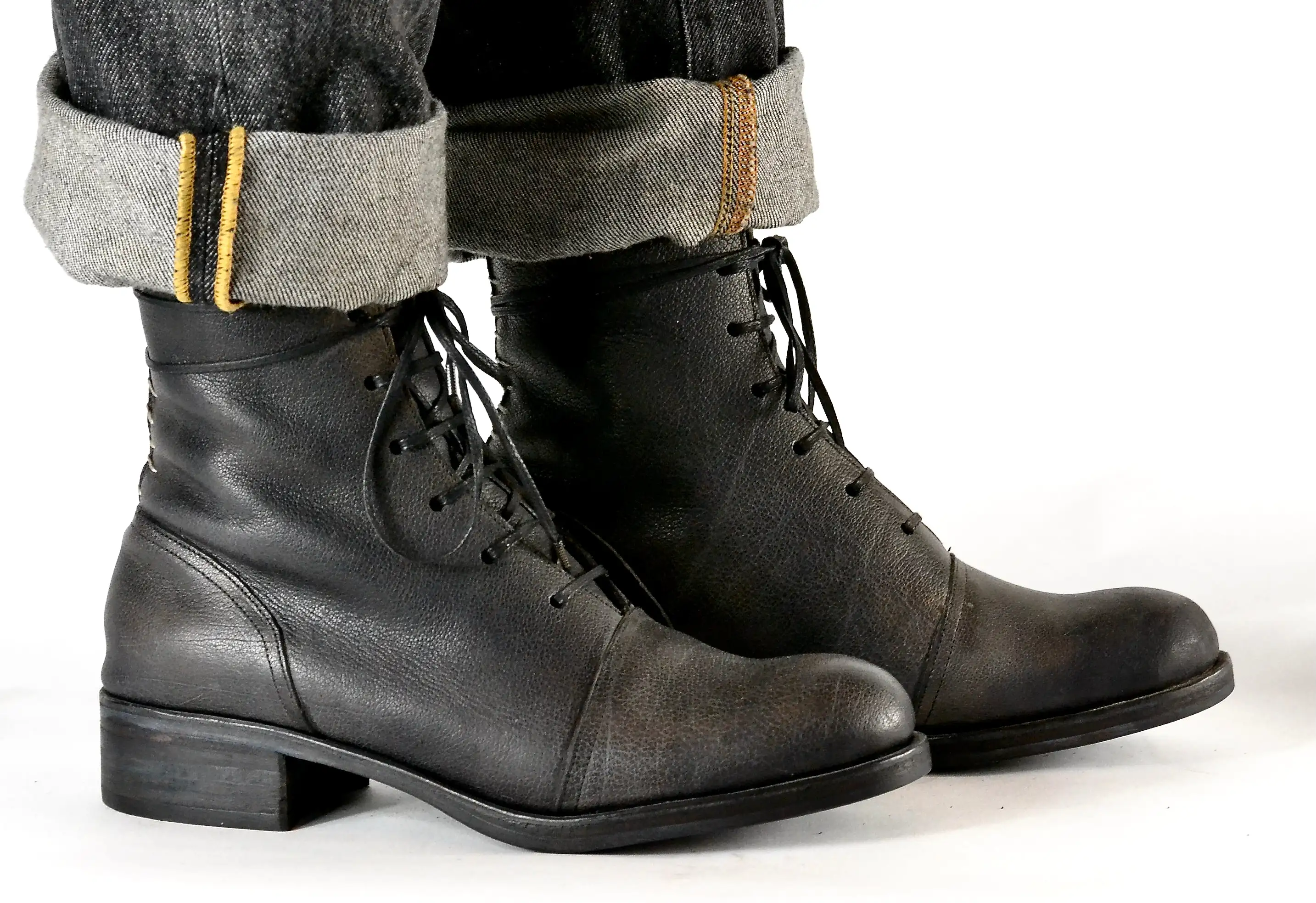 Oxford Boot  |  Dark grey | Bison