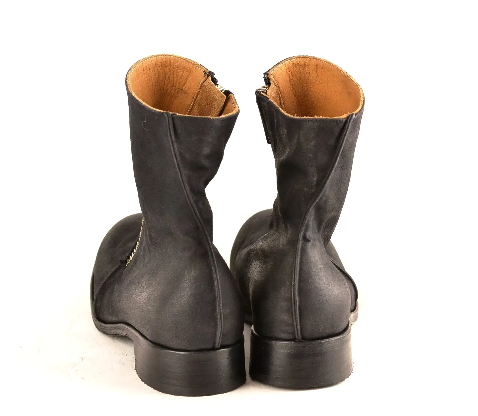 Spiral Zip Boot  | black canvas