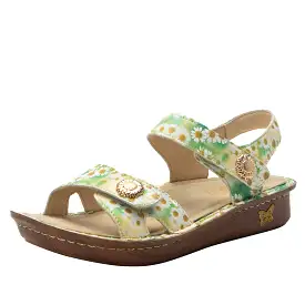 Vienna Coming Up Daisies Sandal