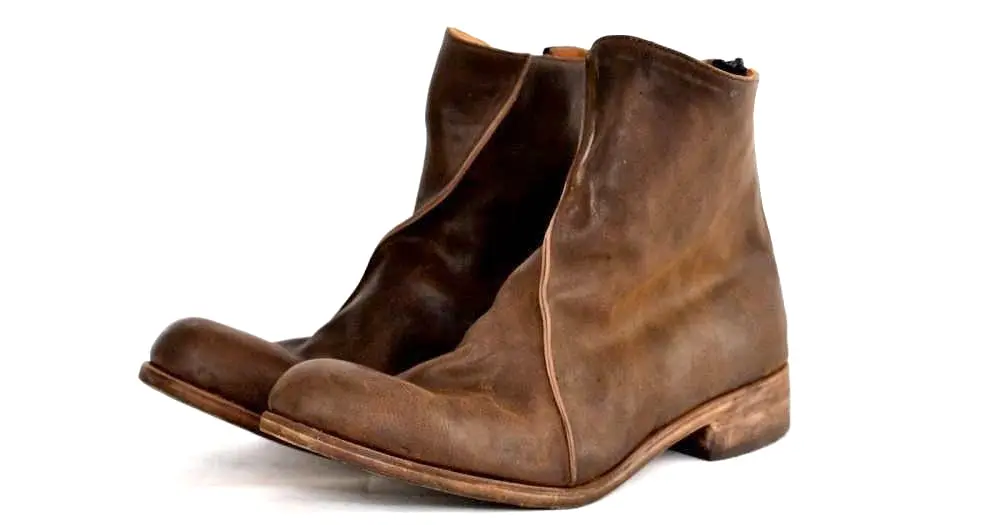 Zip Back Boot  |  Choc